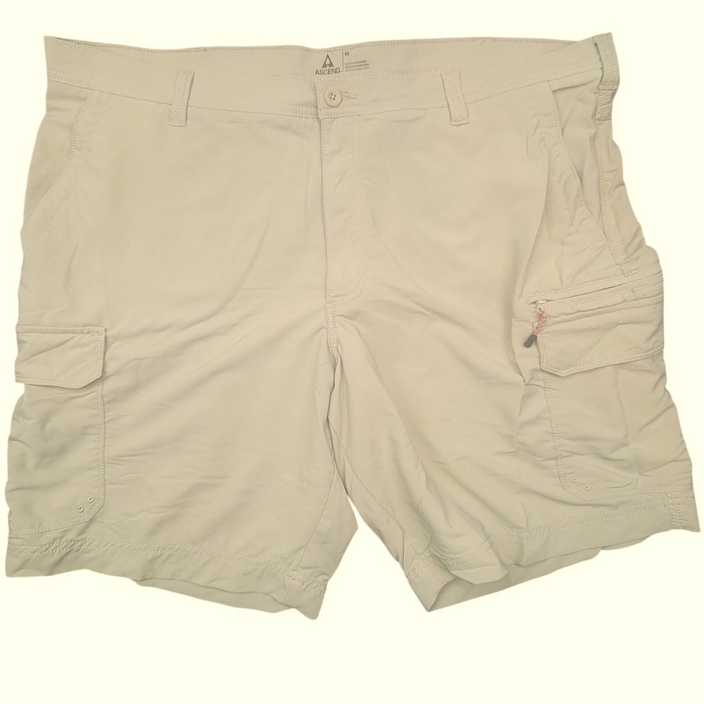Ascend Mens Tan‎ Cargo Shorts Size 44 Hiking Outdoor Lightweight Quick Dry